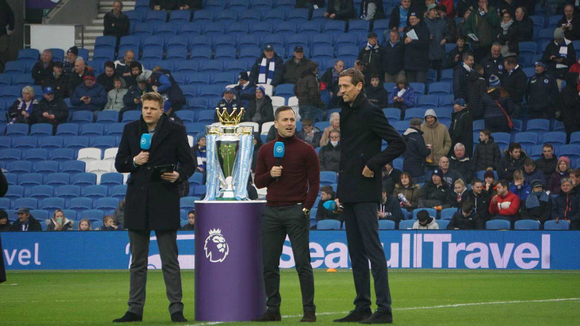 他的表现备 他的表现备